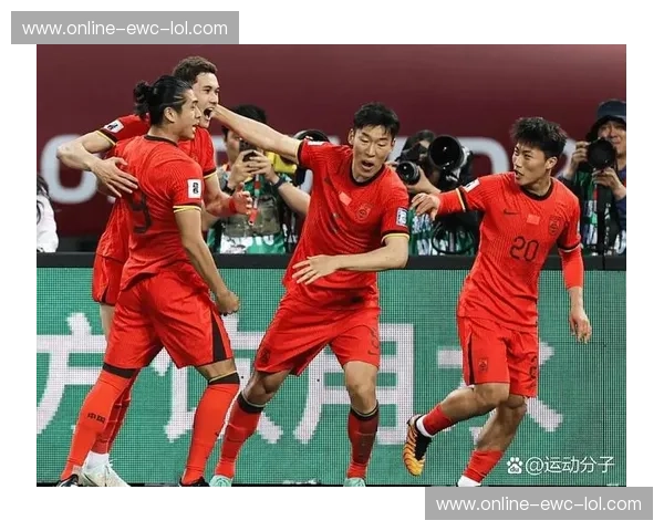 绝境中的救赎与狂欢：重温国足vs新加坡，那些视频里没说完的热血与泪水